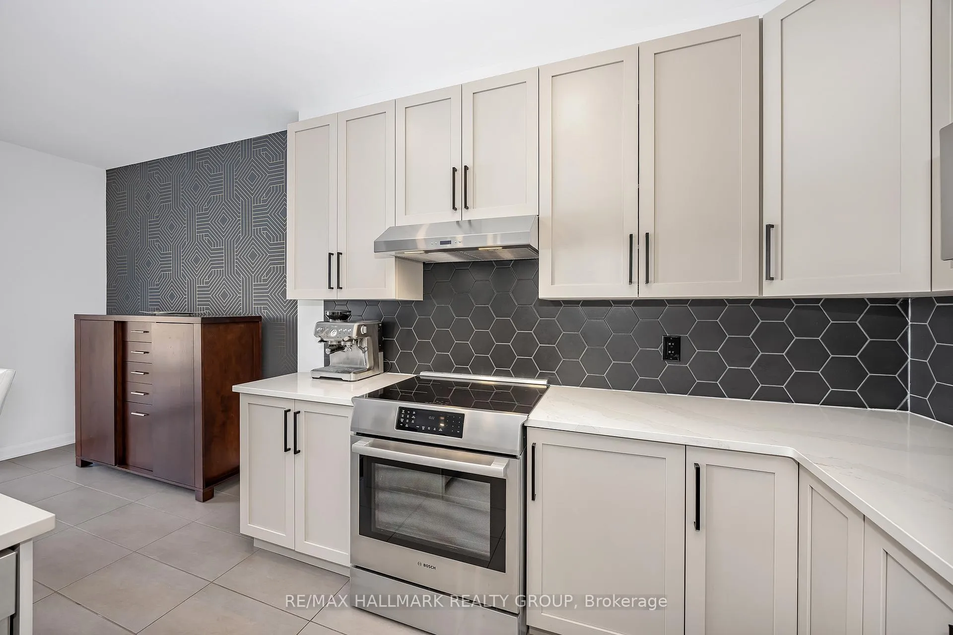 Photo 7 of 756 Cappamore Drive, Ottawa, Barrhaven - Half Moon Bay — HOMEH