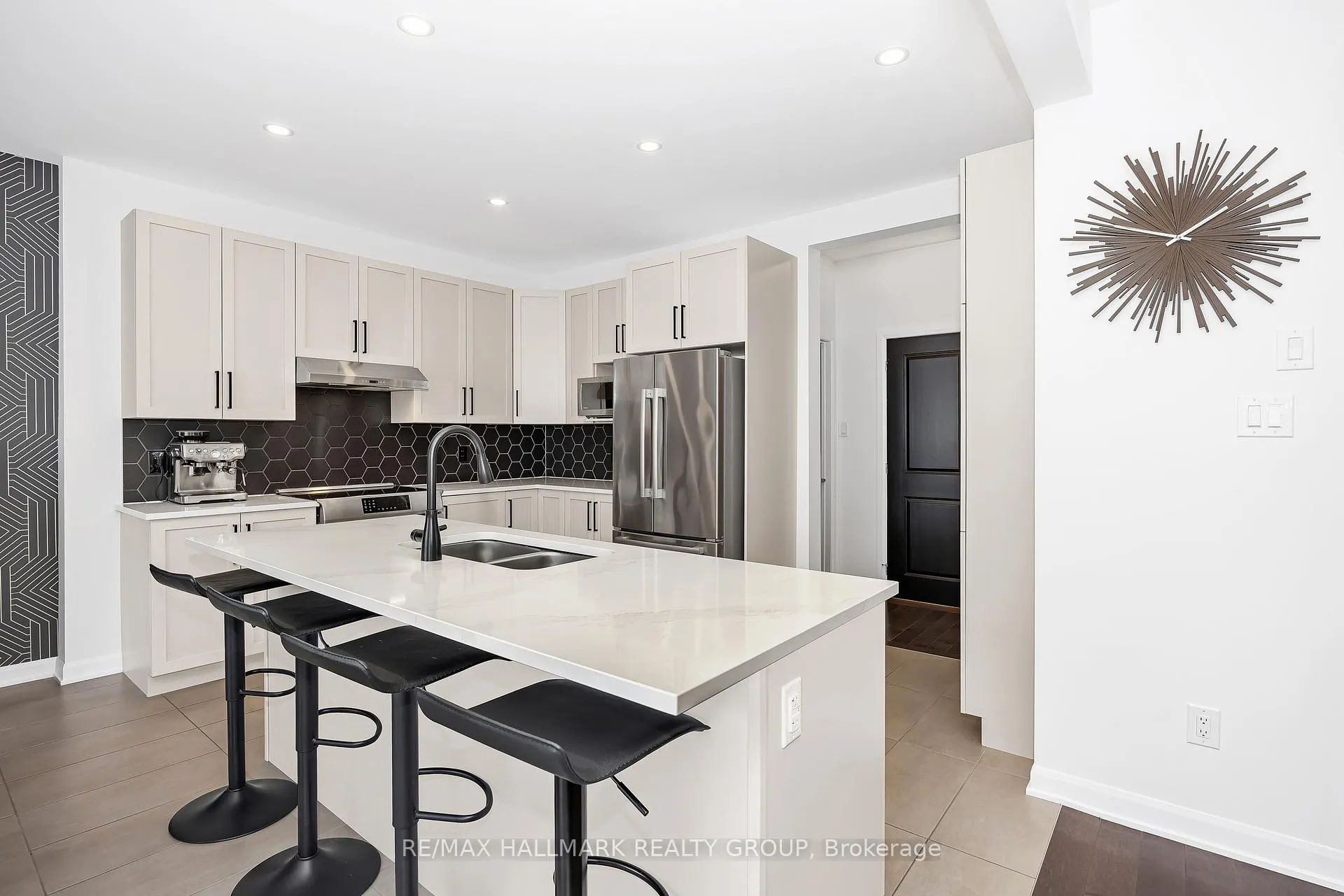 Photo 9 of 756 Cappamore Drive, Ottawa, Barrhaven - Half Moon Bay — HOMEH