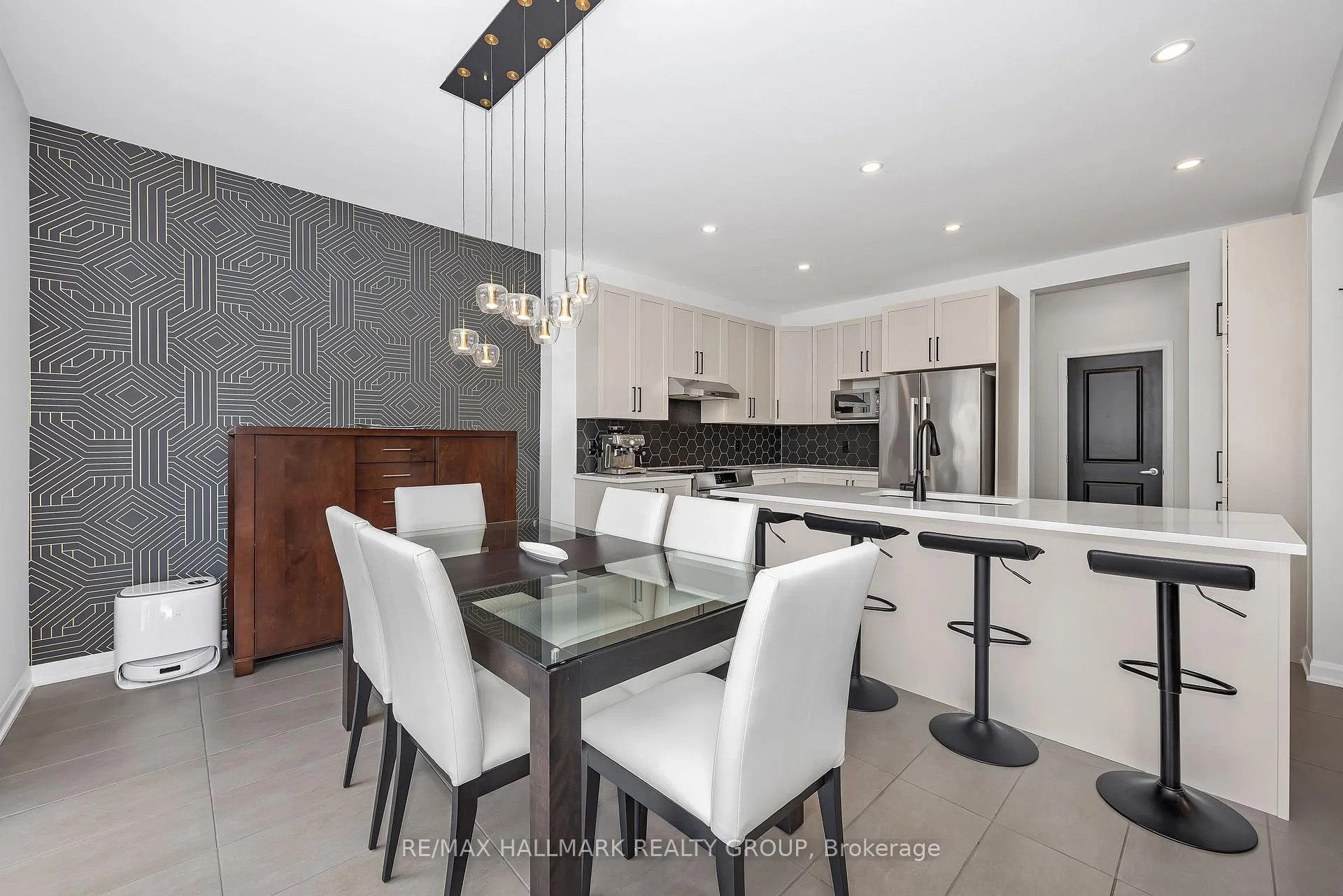 Photo 11 of 756 Cappamore Drive, Ottawa, Barrhaven - Half Moon Bay — HOMEH