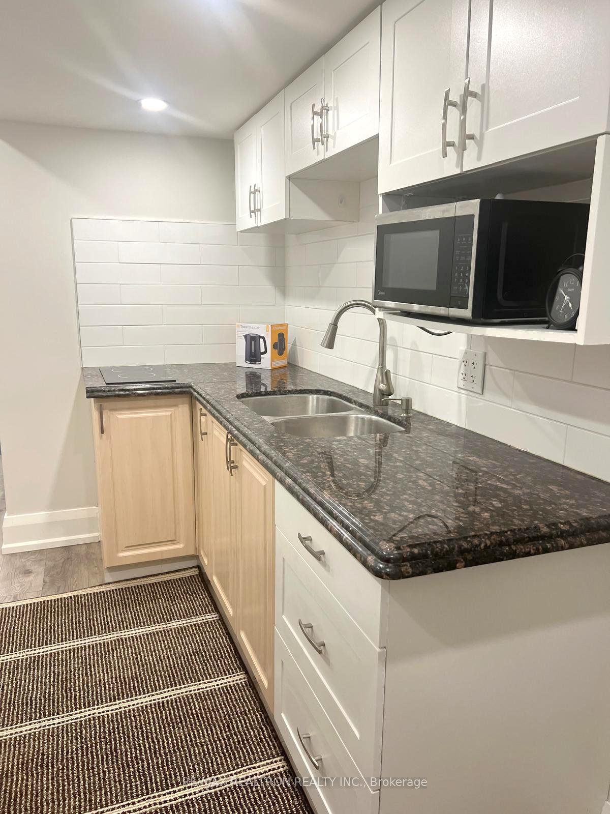 Photo 1 of Unit BSMNT, 216 Athabasca Drive, Vaughan, Rural Vaughan — HOMEH