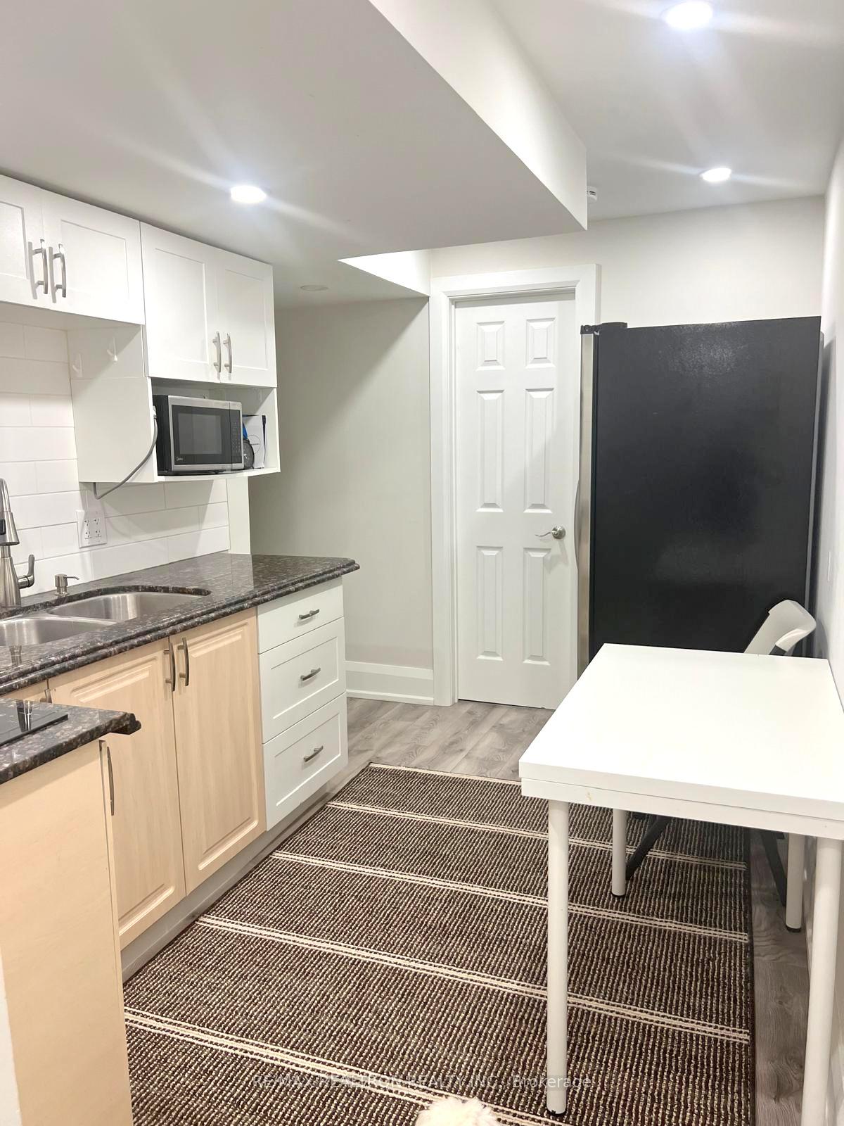 Photo 2 of Unit BSMNT, 216 Athabasca Drive, Vaughan, Rural Vaughan — HOMEH