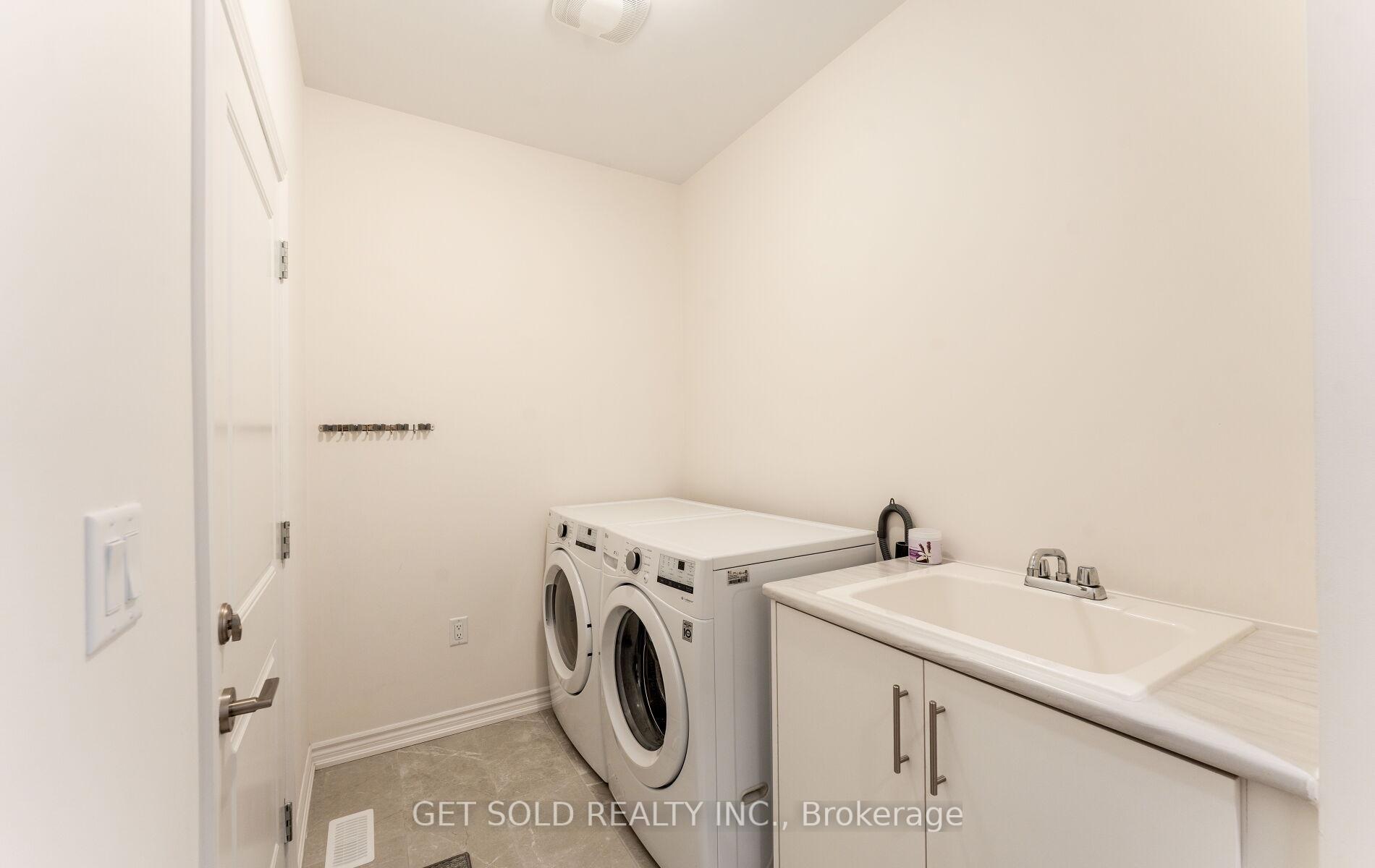 Photo 18 of 95 Laing Drive, Whitby, Rural Whitby — HOMEH