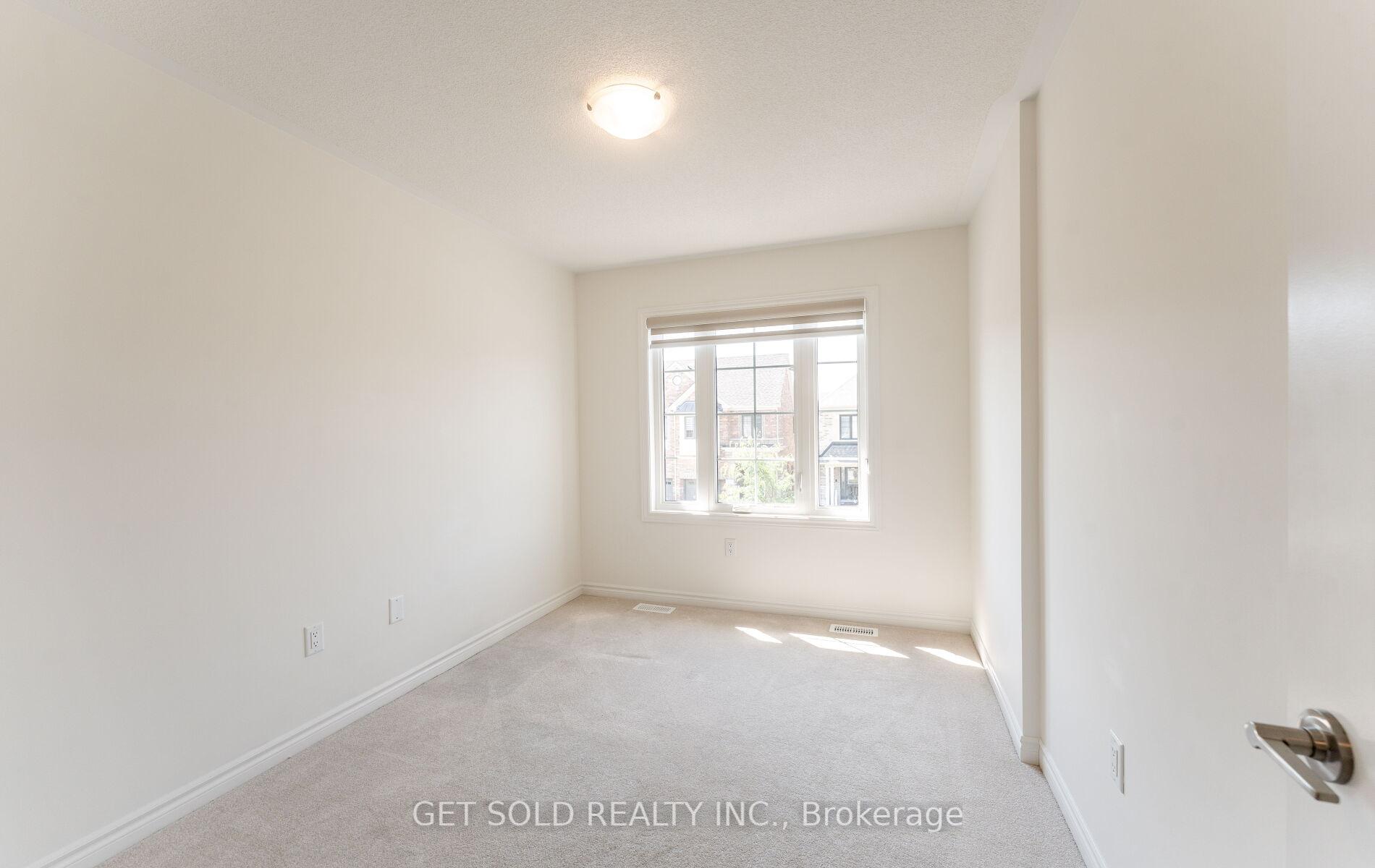 Photo 36 of 95 Laing Drive, Whitby, Rural Whitby — HOMEH