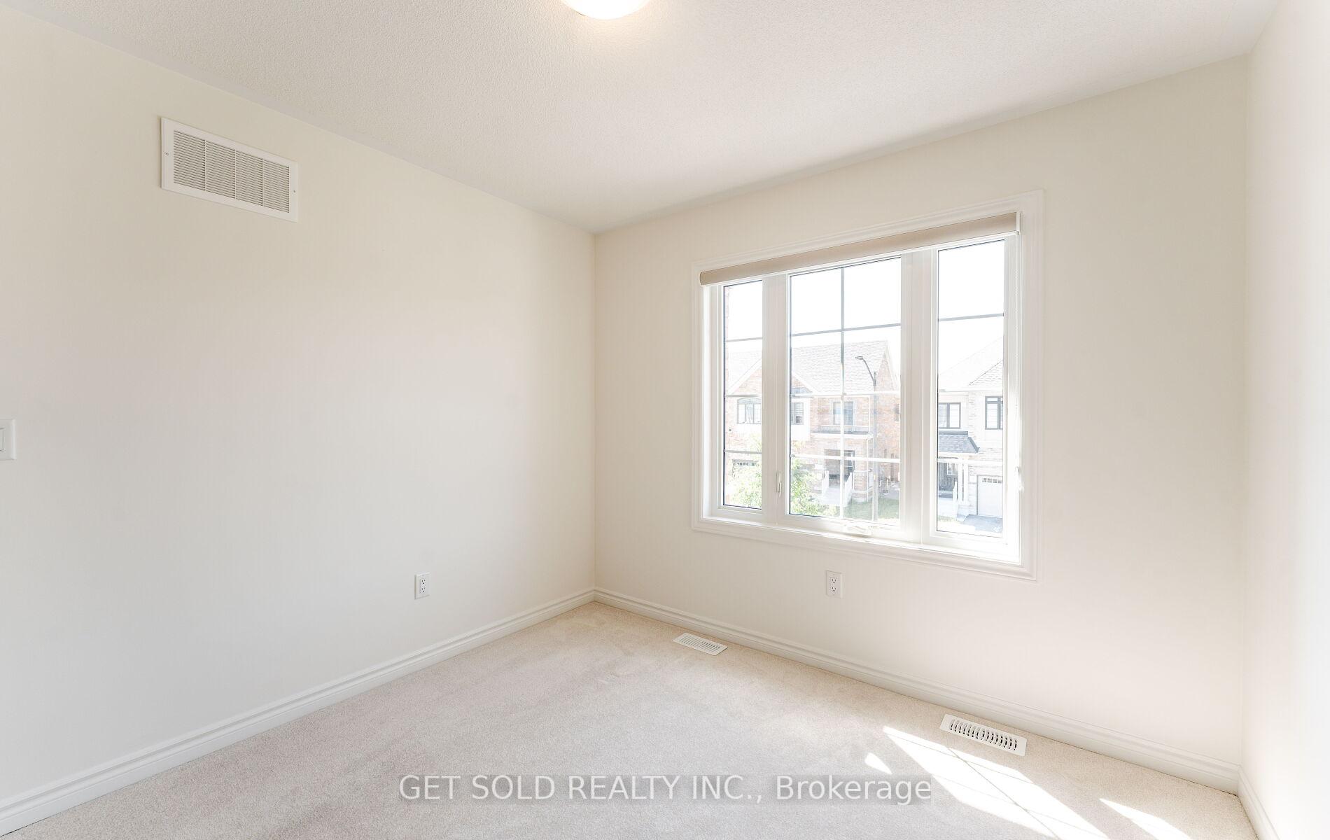 Photo 43 of 95 Laing Drive, Whitby, Rural Whitby — HOMEH