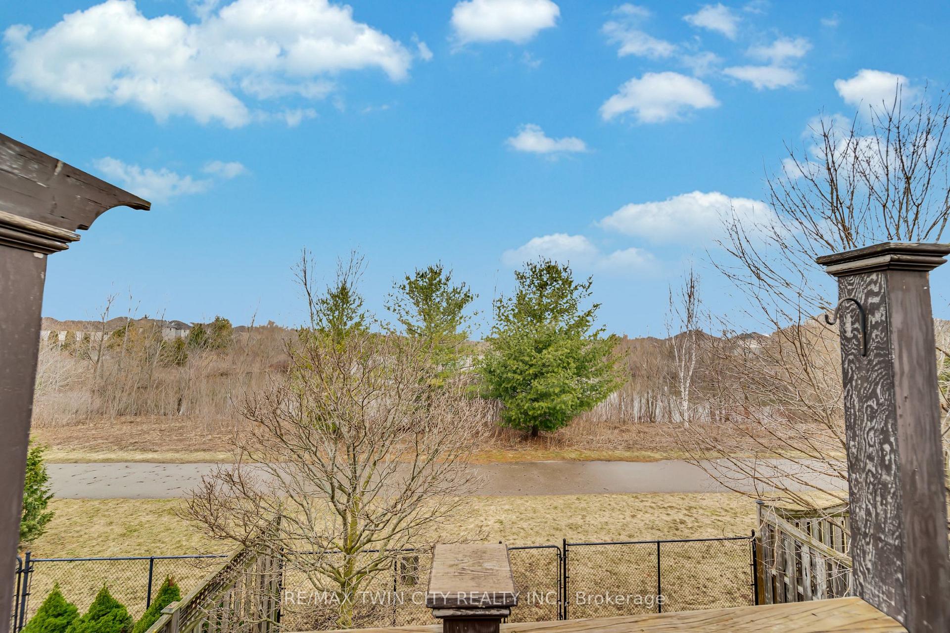 Photo 36 of 934 Creekside Drive, Waterloo — HOMEH