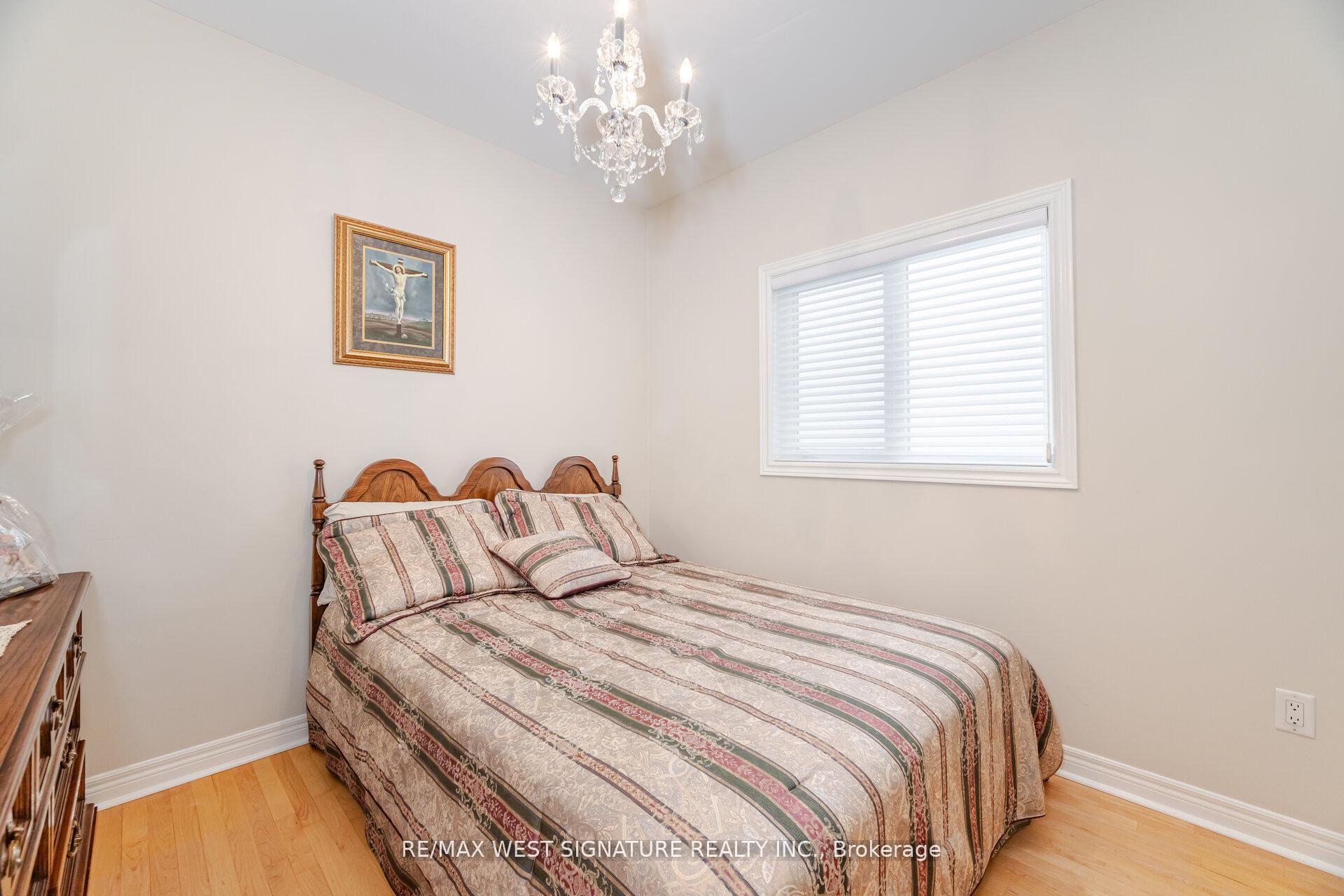 Photo 18 of 121 Calera Crescent, Vaughan, Sonoma Heights — HOMEH