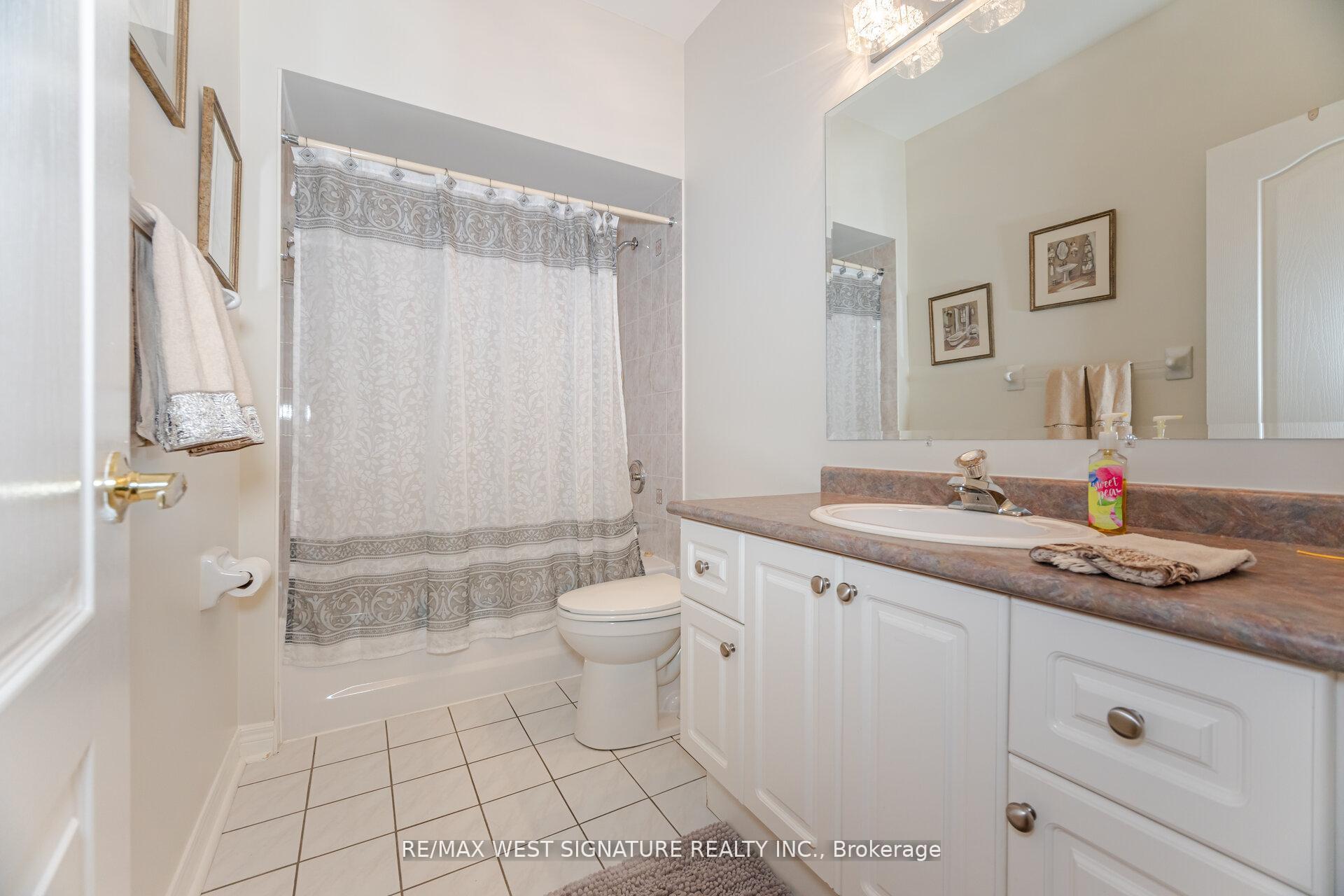 Photo 19 of 121 Calera Crescent, Vaughan, Sonoma Heights — HOMEH