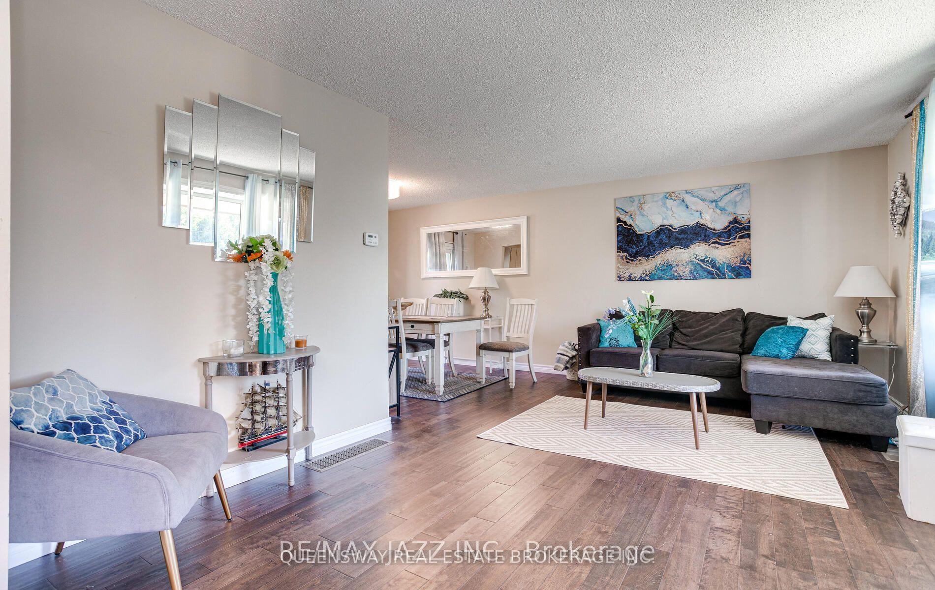 Photo 7 of 54 Roslin Road, Belleville, Thurlow Ward — HOMEH