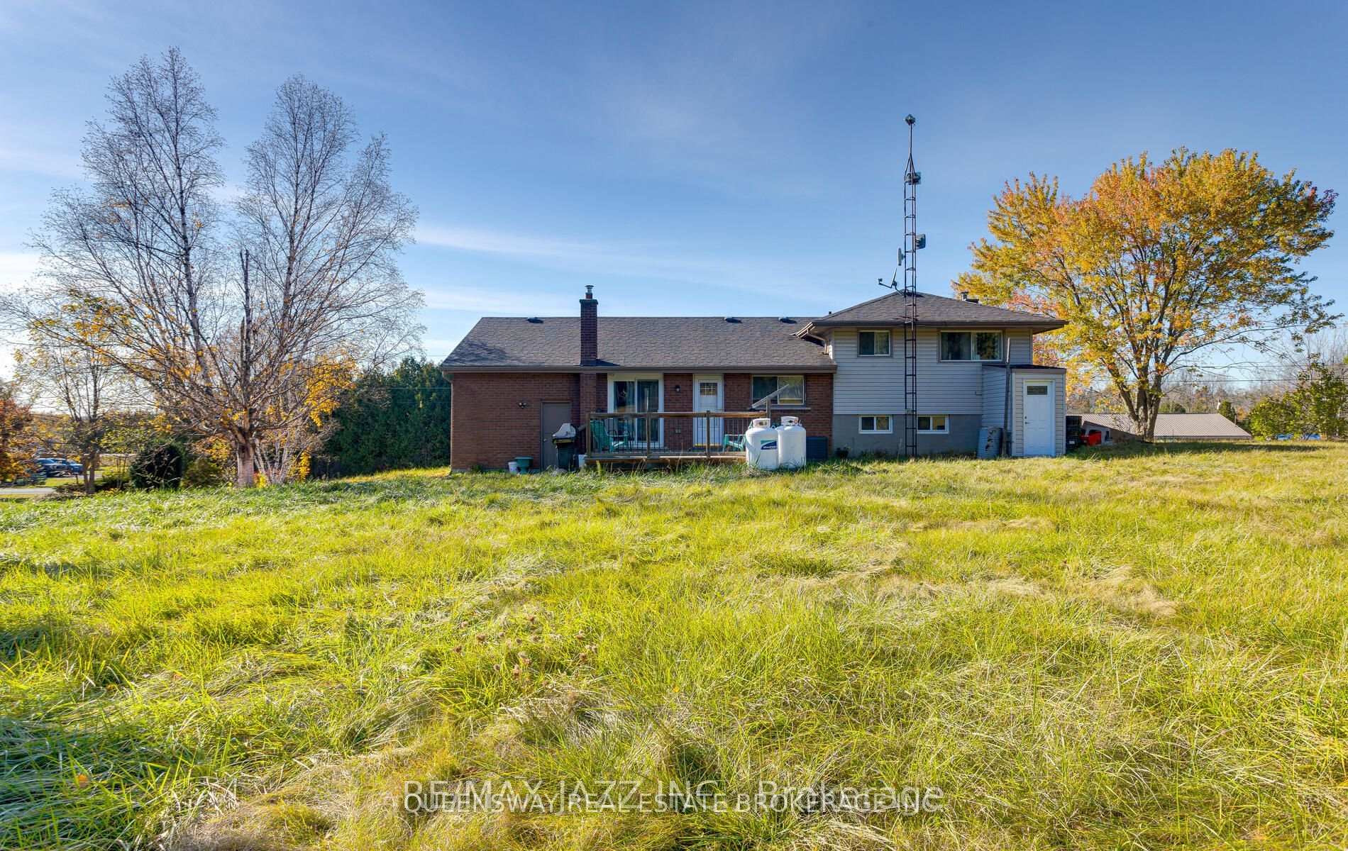 Photo 16 of 54 Roslin Road, Belleville, Thurlow Ward — HOMEH