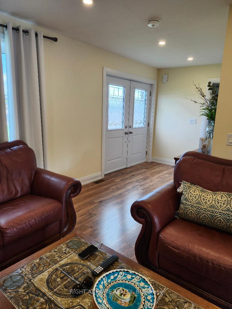 Photo 9 of 2035 Highway 7 Road, Vaughan, Concord — HOMEH