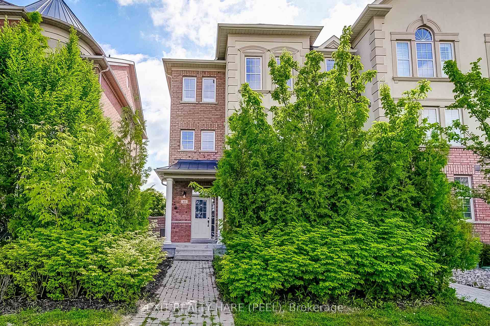 Front of 41 Poetry Drive