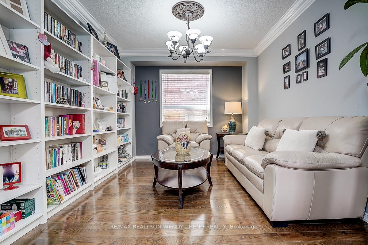 Photo 6 of 25 Neill Avenue, Whitby, Rolling Acres — HOMEH