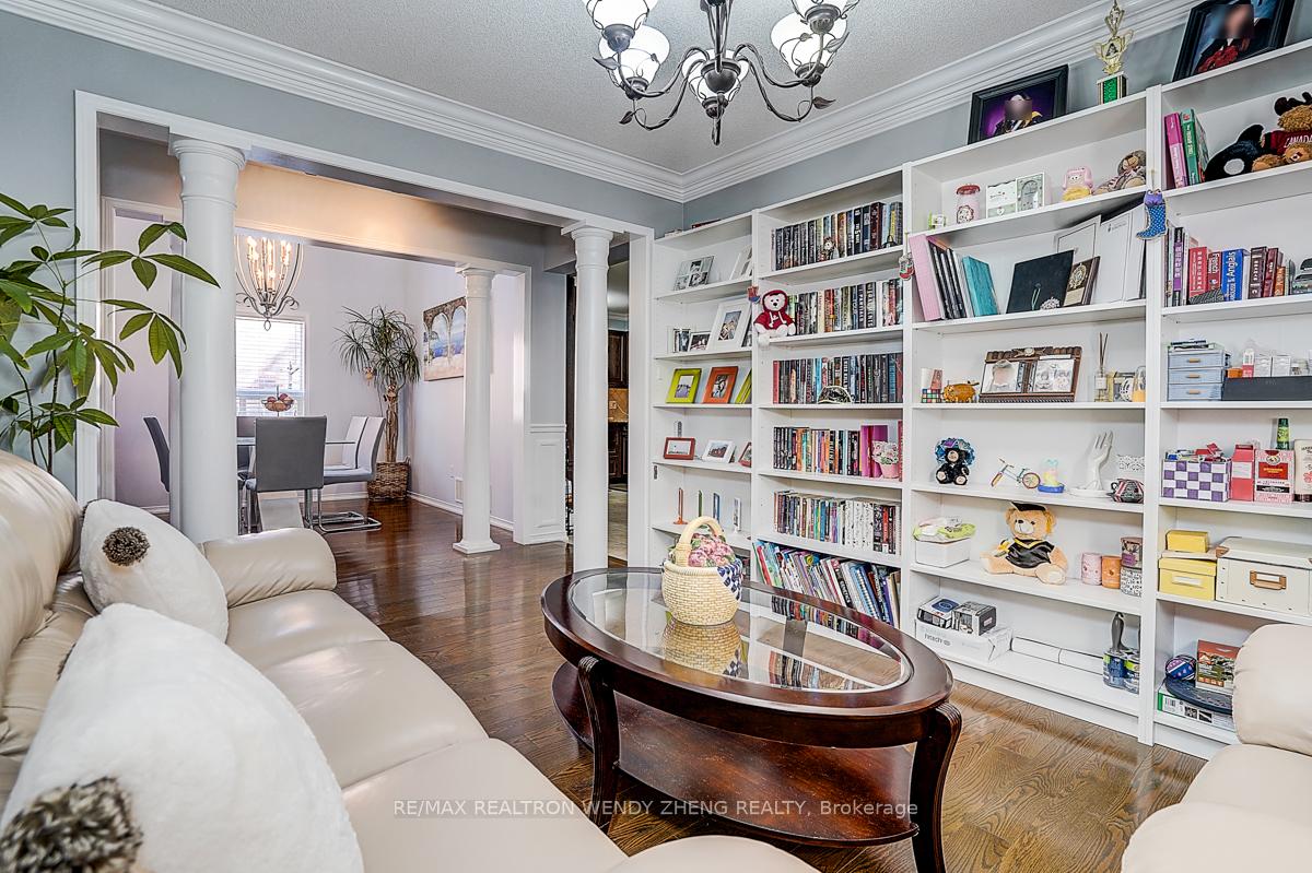 Photo 8 of 25 Neill Avenue, Whitby, Rolling Acres — HOMEH