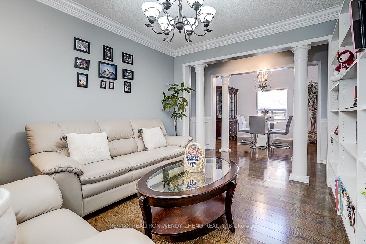 Photo 9 of 25 Neill Avenue, Whitby, Rolling Acres — HOMEH