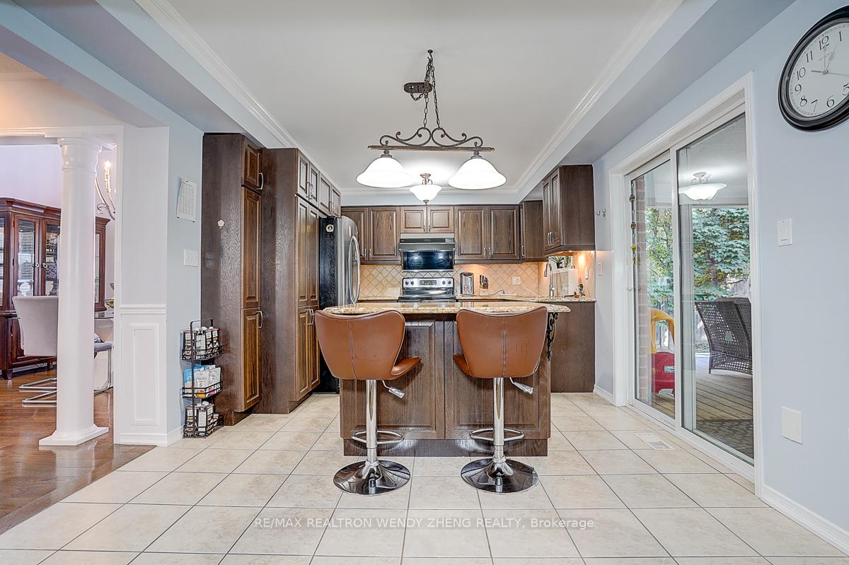 Photo 11 of 25 Neill Avenue, Whitby, Rolling Acres — HOMEH