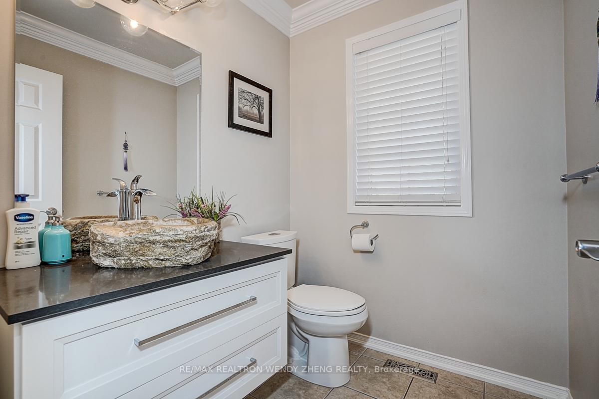 Photo 14 of 25 Neill Avenue, Whitby, Rolling Acres — HOMEH