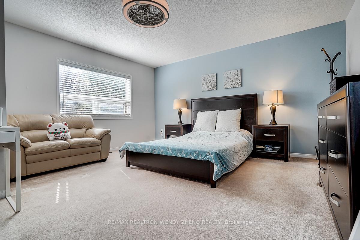 Photo 18 of 25 Neill Avenue, Whitby, Rolling Acres — HOMEH
