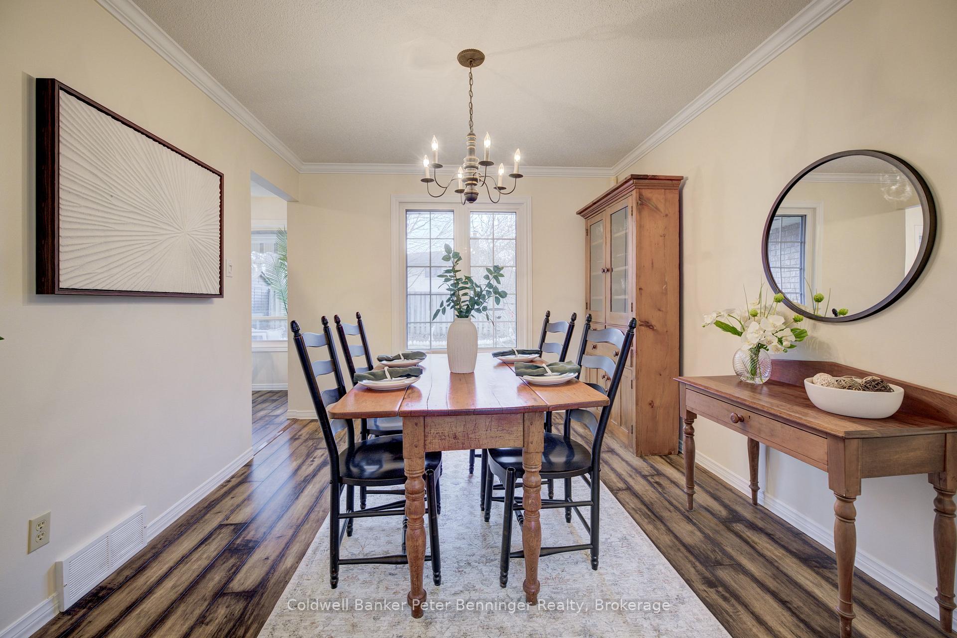 Photo 9 of 275 Canterbury Drive, Waterloo — HOMEH