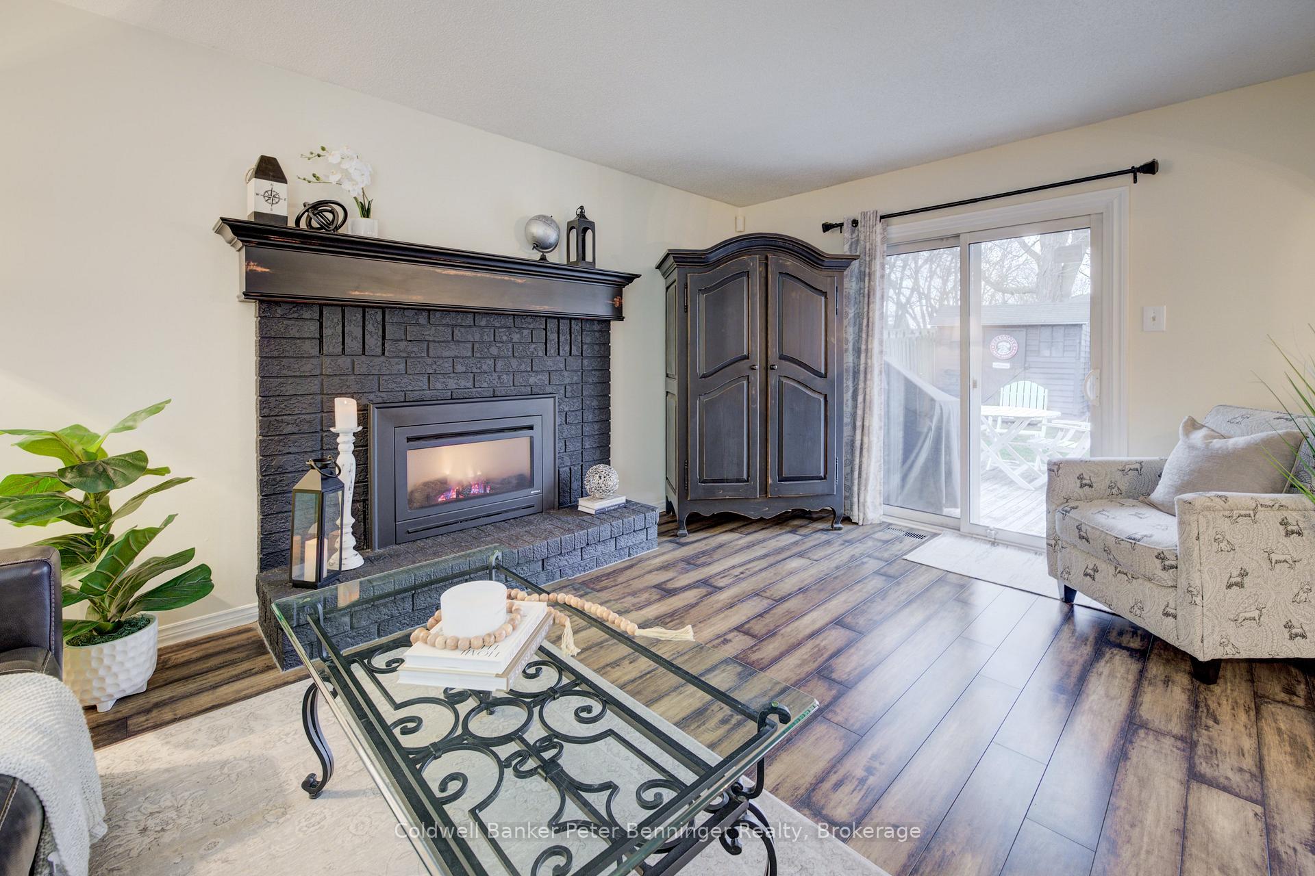 Photo 23 of 275 Canterbury Drive, Waterloo — HOMEH