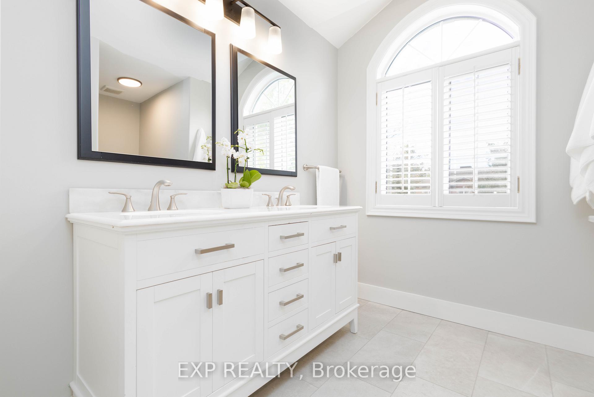 Photo 28 of 85 Willis Drive, Aurora, Aurora Highlands — HOMEH