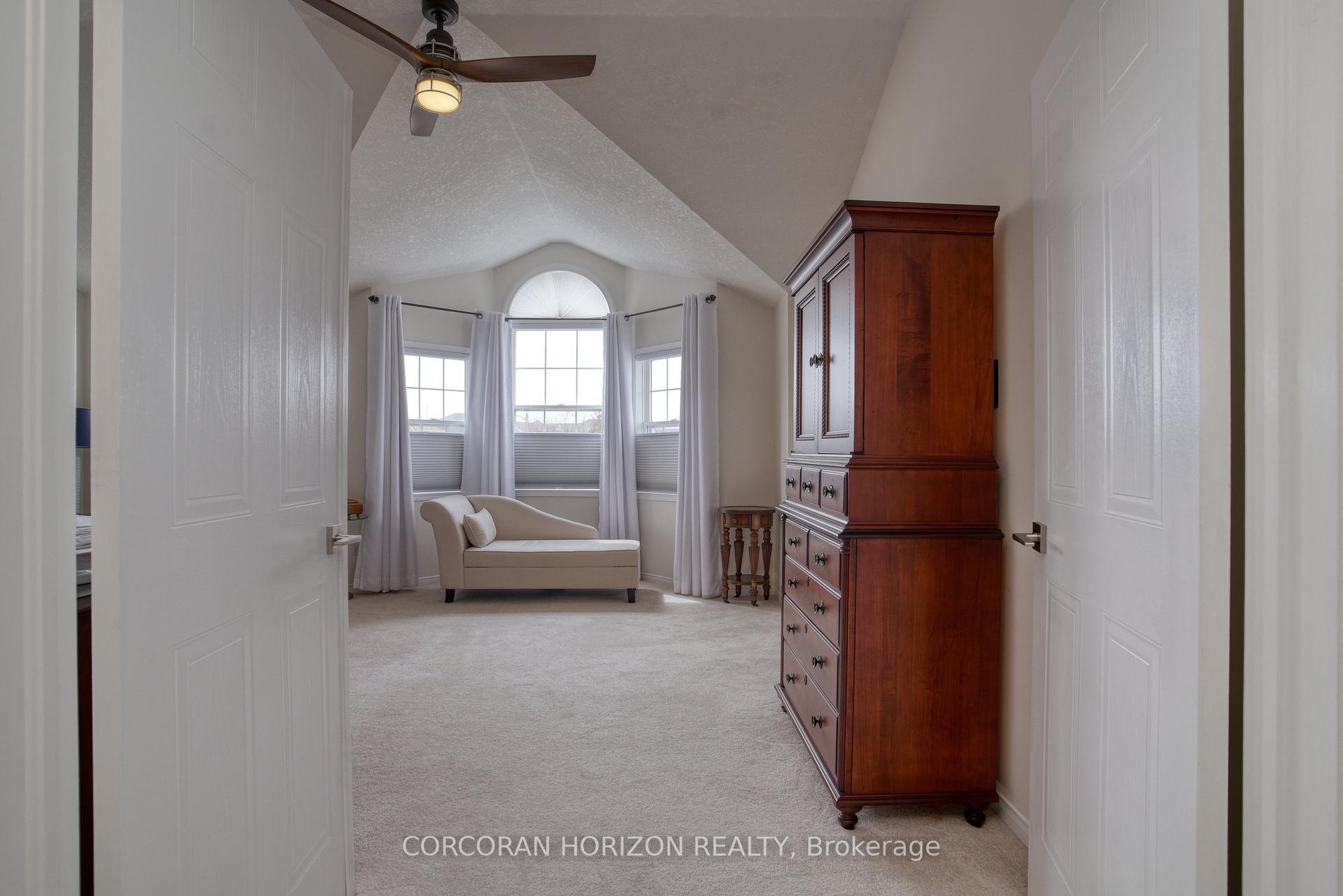 Photo 15 of 514 Brookmill Crescent, Waterloo — HOMEH