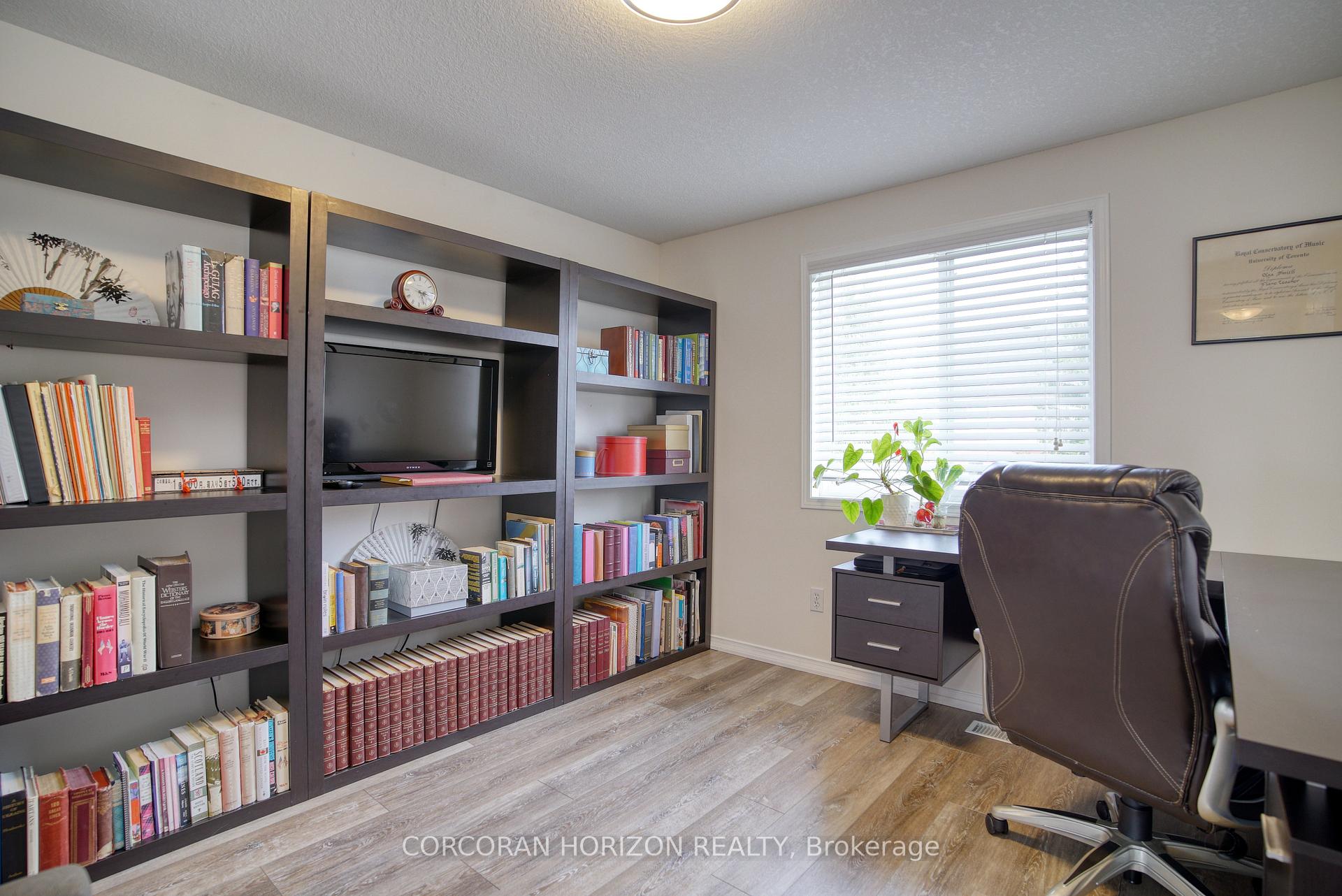Photo 24 of 514 Brookmill Crescent, Waterloo — HOMEH