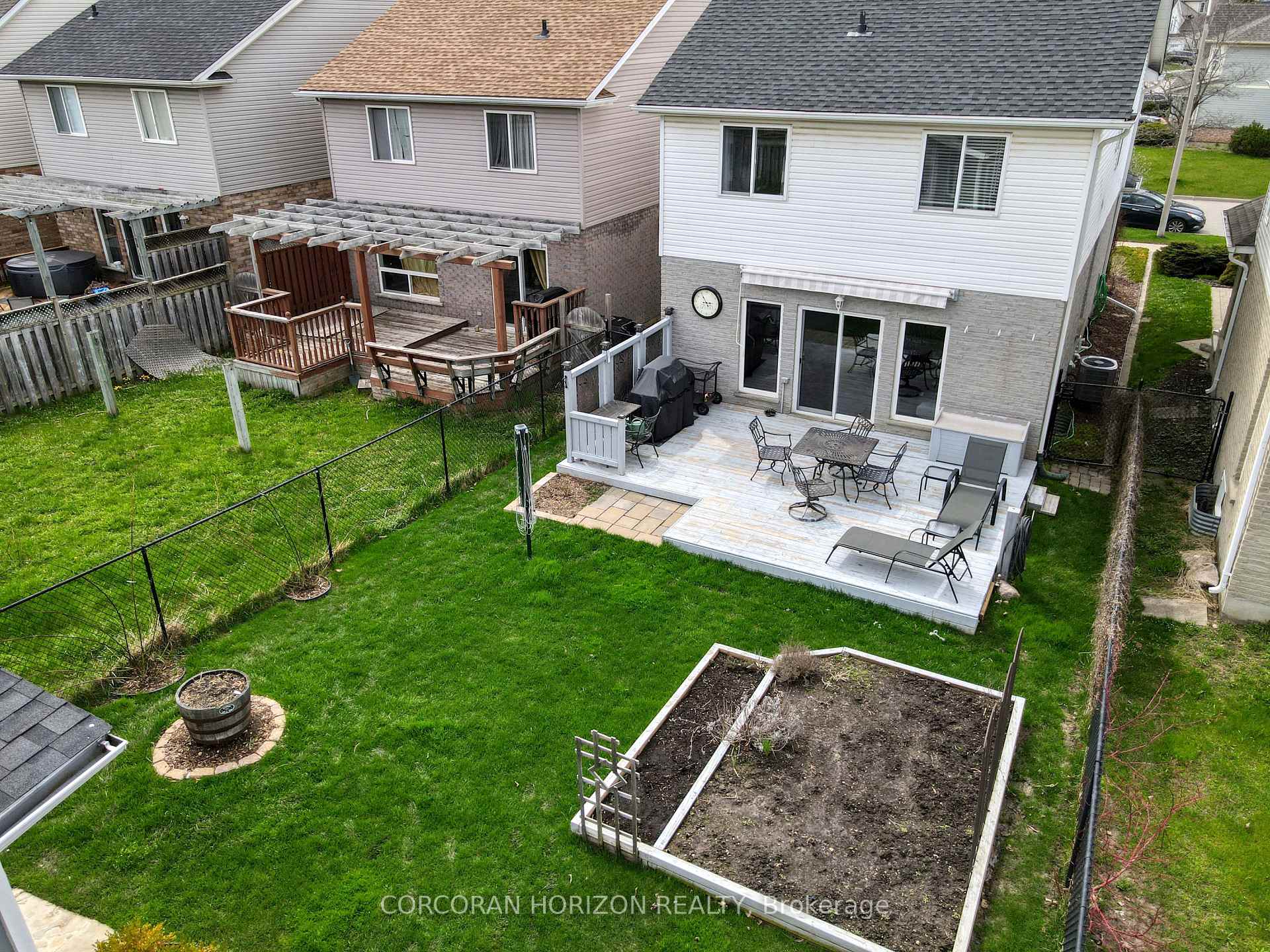 Photo 33 of 514 Brookmill Crescent, Waterloo — HOMEH
