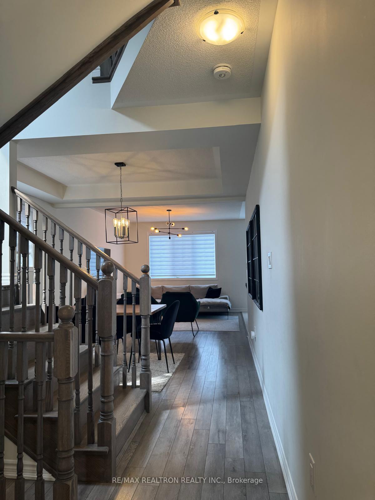 Photo 10 of 37 Broden Crescent, Whitby, Rural Whitby — HOMEH