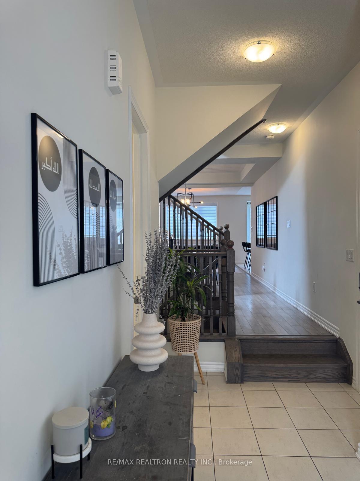 Photo 17 of 37 Broden Crescent, Whitby, Rural Whitby — HOMEH