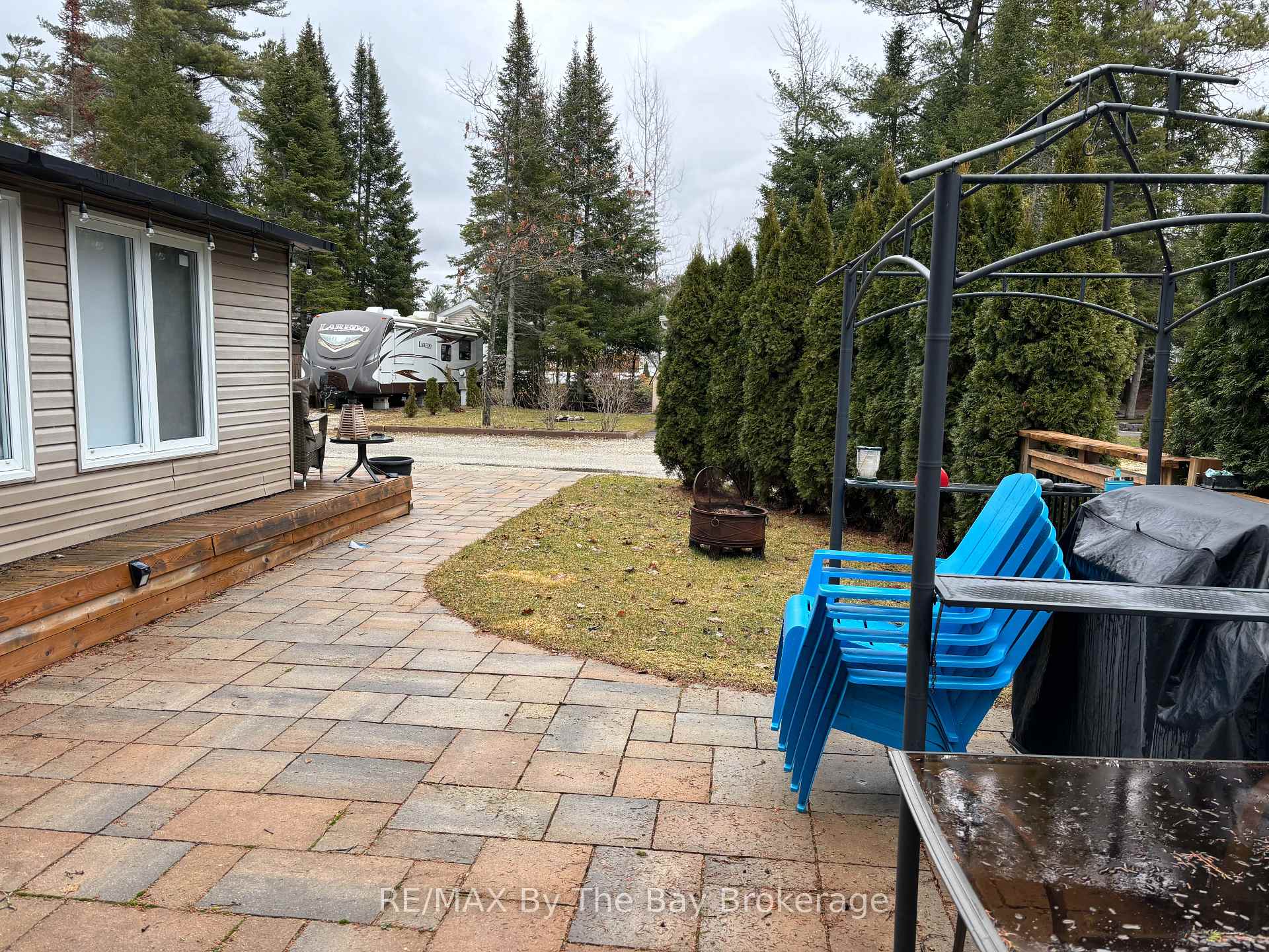 Photo 4 of Unit 263, 85 Theme Park Drive, Wasaga Beach — HOMEH