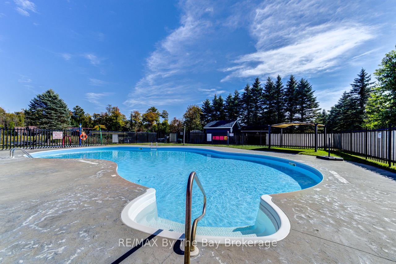 Photo 20 of Unit 263, 85 Theme Park Drive, Wasaga Beach — HOMEH