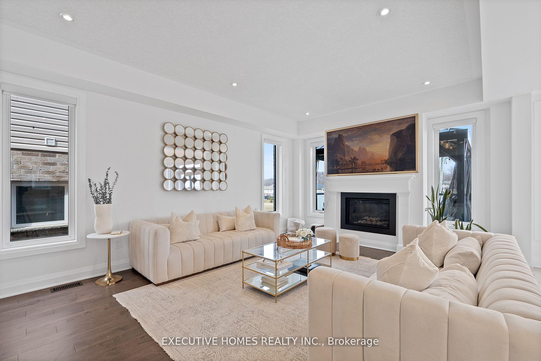 Photo 8 of 326 Chokecherry Crescent, Waterloo — HOMEH