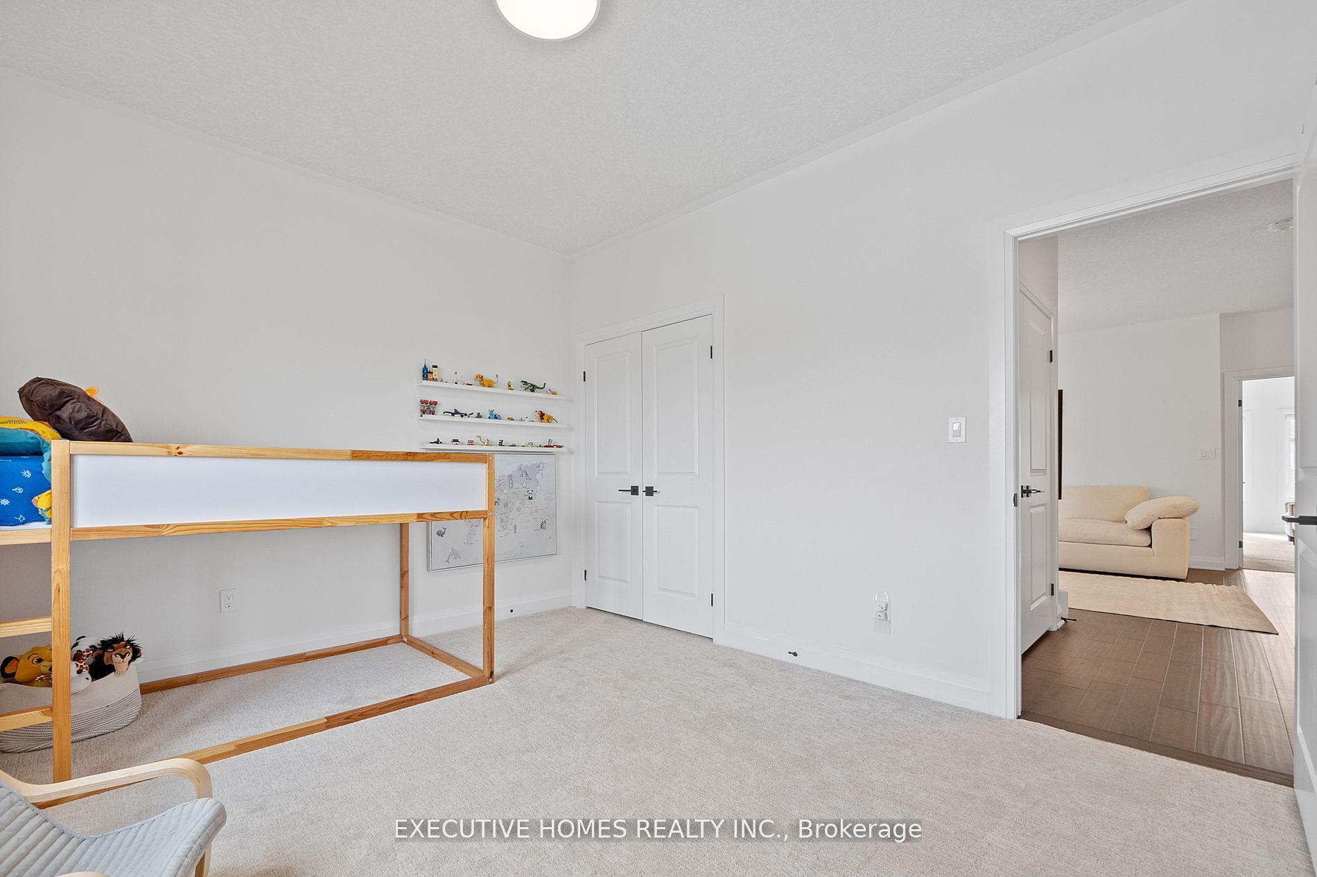 Photo 30 of 326 Chokecherry Crescent, Waterloo — HOMEH