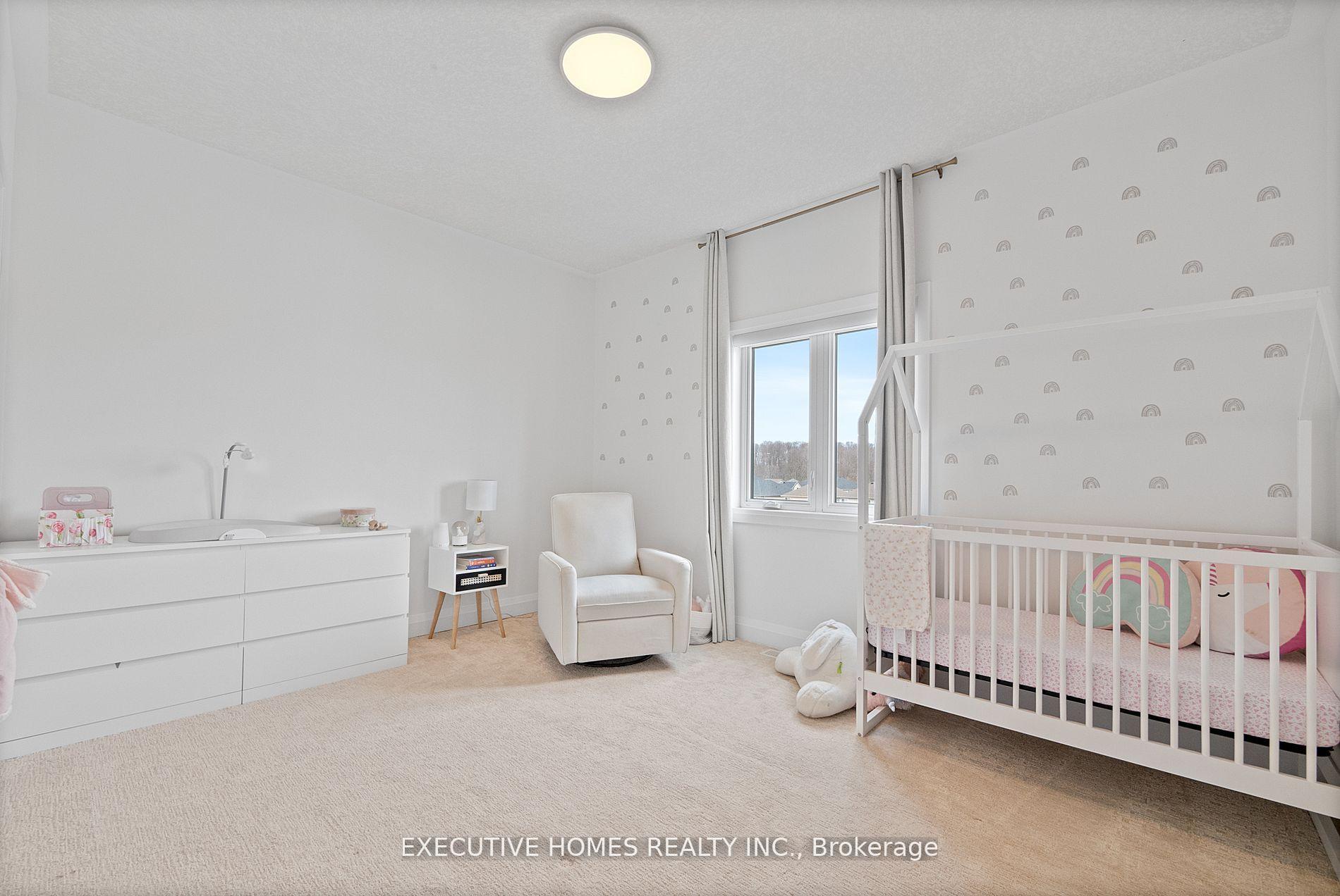 Photo 31 of 326 Chokecherry Crescent, Waterloo — HOMEH