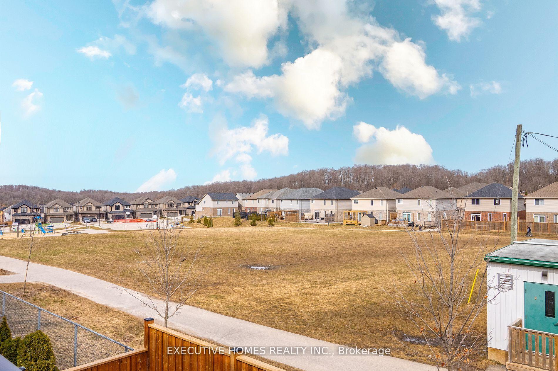 Photo 43 of 326 Chokecherry Crescent, Waterloo — HOMEH