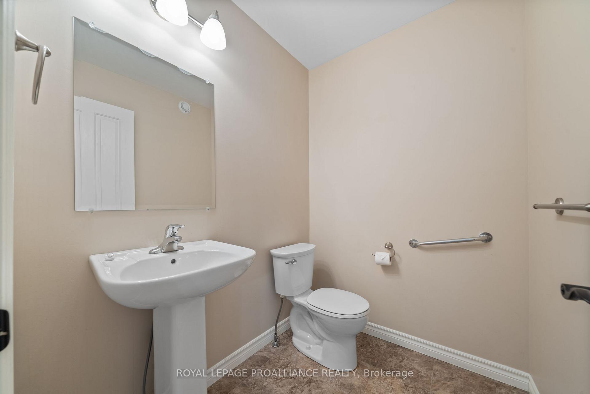 Photo 24 of 22 Chinook Street, Belleville, Belleville Ward — HOMEH