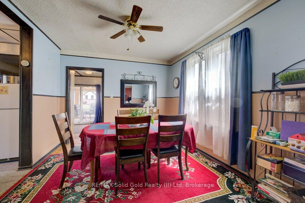 Photo 9 of 102 Dunbar Road S, Waterloo — HOMEH