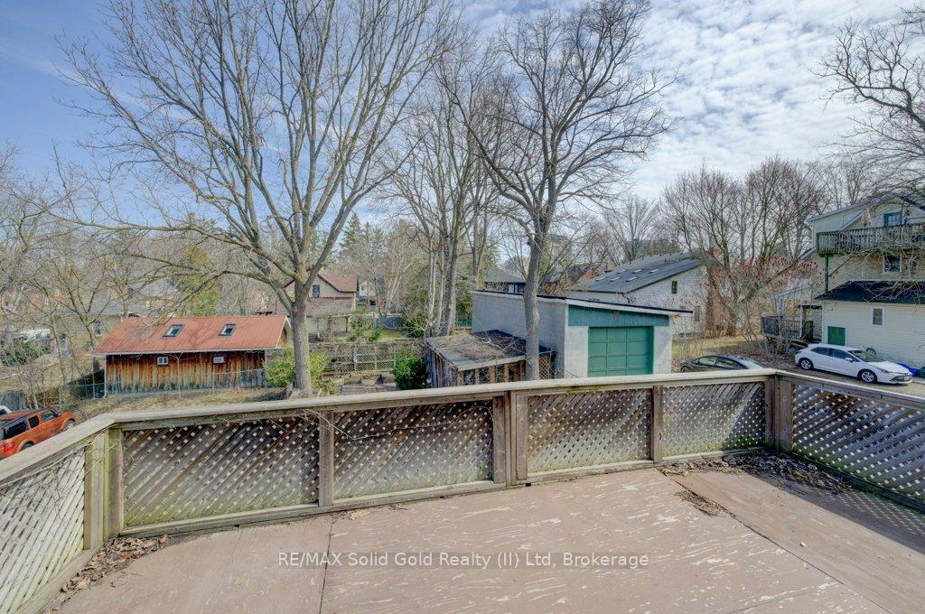 Photo 10 of 102 Dunbar Road S, Waterloo — HOMEH