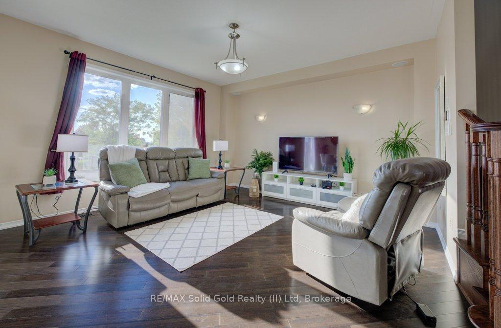 Photo 5 of 74 Norwich Road, Woolwich, Breslau — HOMEH