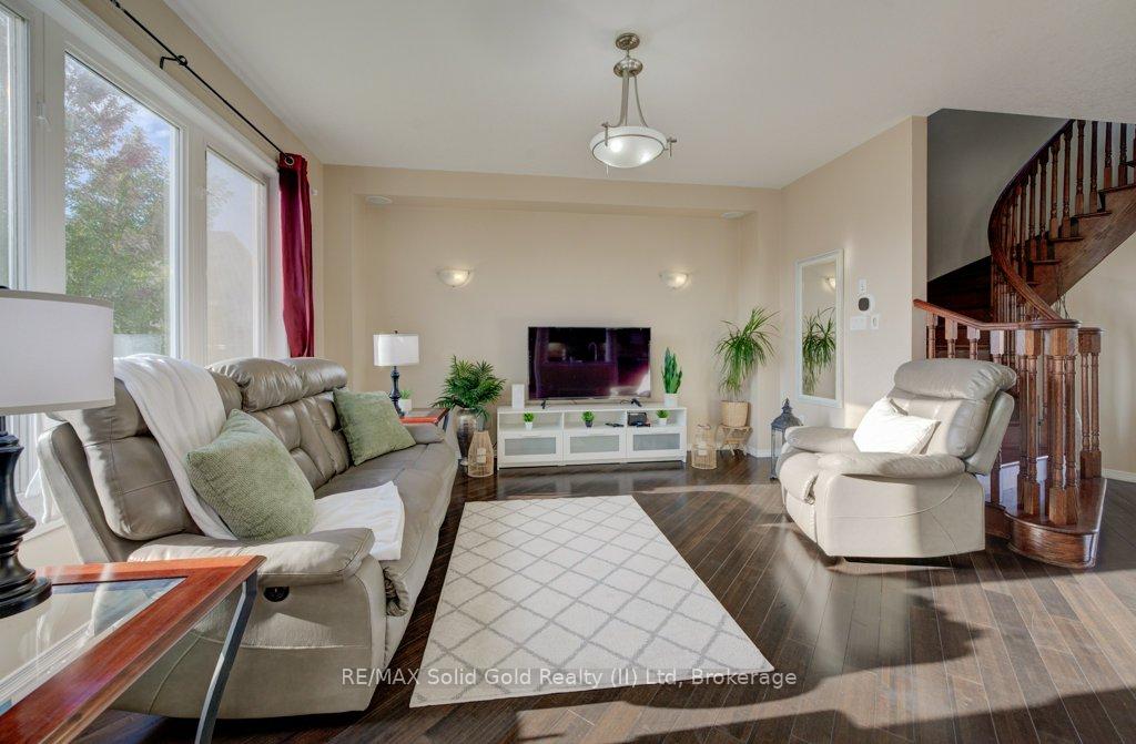 Photo 6 of 74 Norwich Road, Woolwich, Breslau — HOMEH