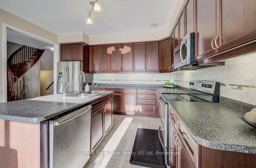 Photo 9 of 74 Norwich Road, Woolwich, Breslau — HOMEH