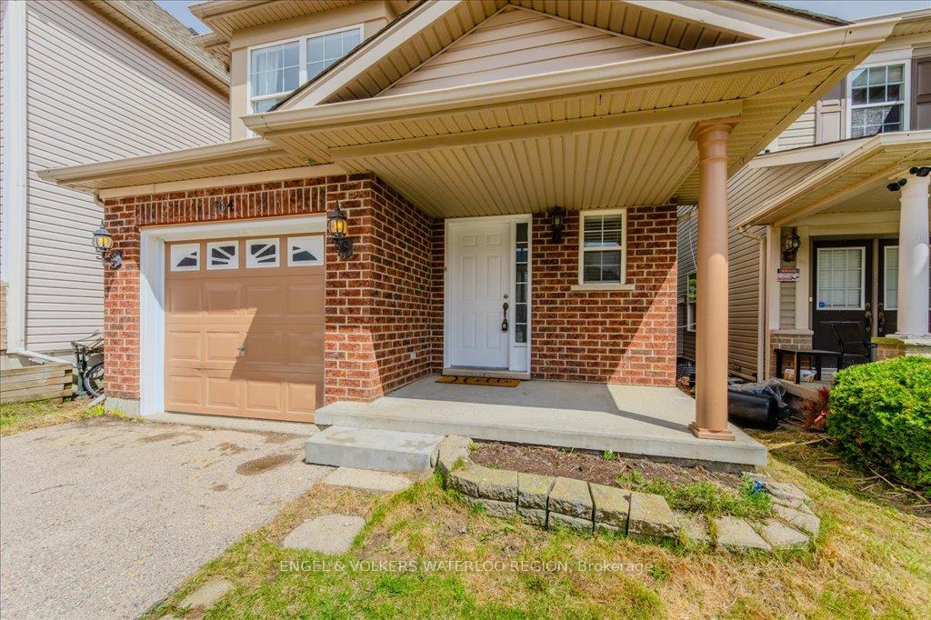 Photo 4 of 764 Zermatt Drive, Waterloo, Clair Hills — HOMEH