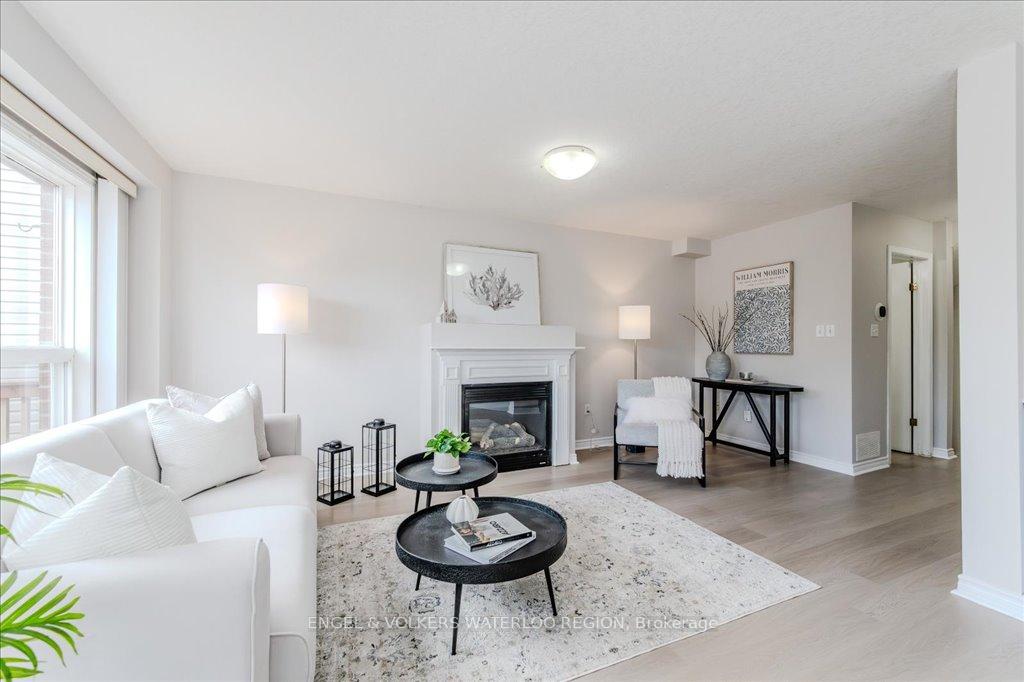 Photo 11 of 764 Zermatt Drive, Waterloo, Clair Hills — HOMEH