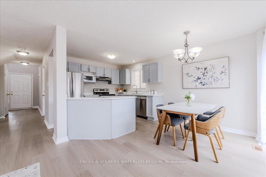 Photo 15 of 764 Zermatt Drive, Waterloo, Clair Hills — HOMEH