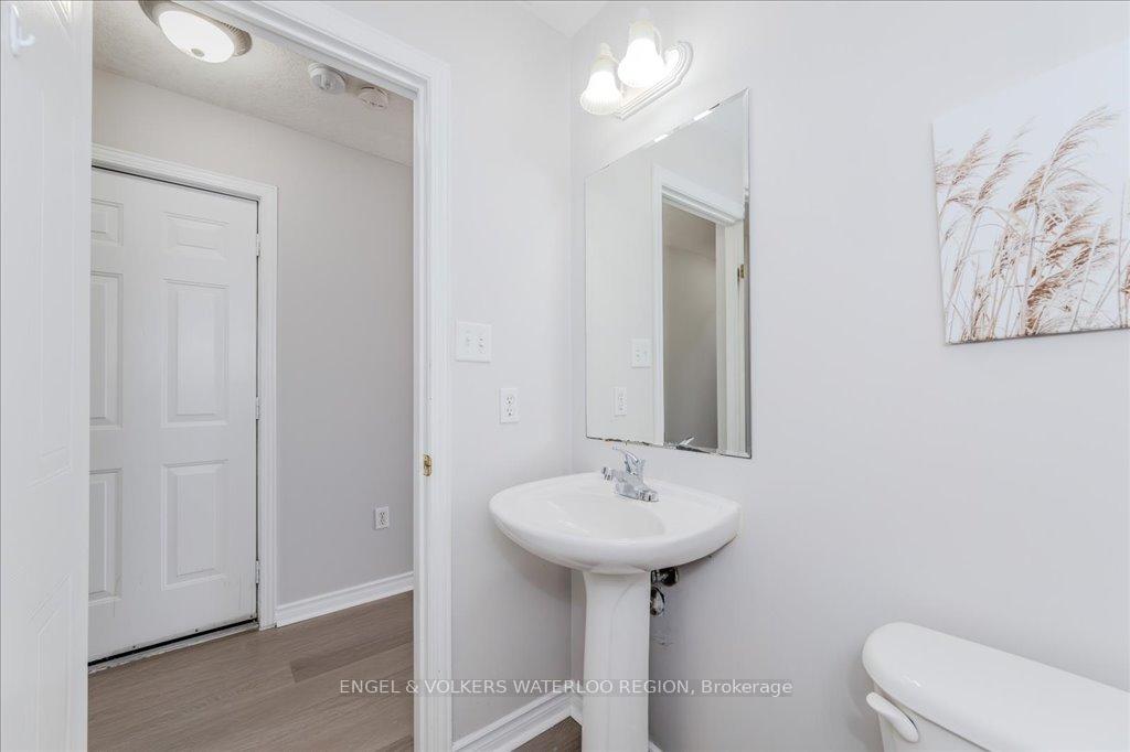 Photo 20 of 764 Zermatt Drive, Waterloo, Clair Hills — HOMEH