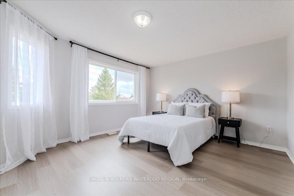 Photo 21 of 764 Zermatt Drive, Waterloo, Clair Hills — HOMEH