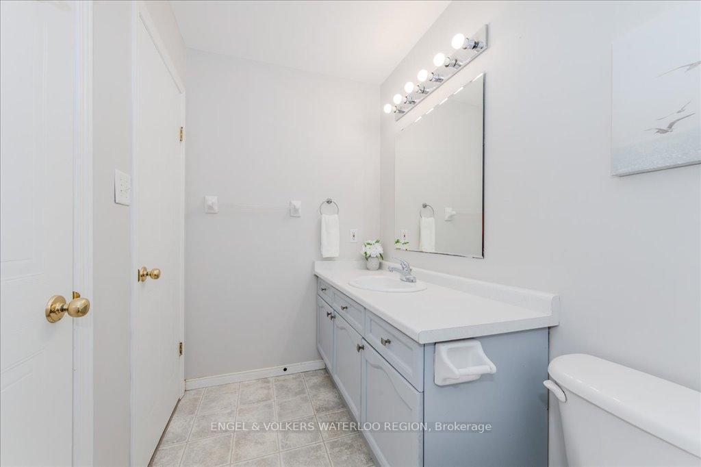 Photo 29 of 764 Zermatt Drive, Waterloo, Clair Hills — HOMEH