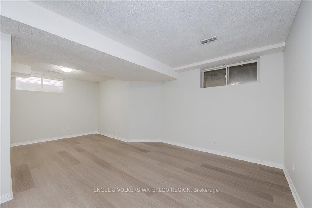 Photo 31 of 764 Zermatt Drive, Waterloo, Clair Hills — HOMEH