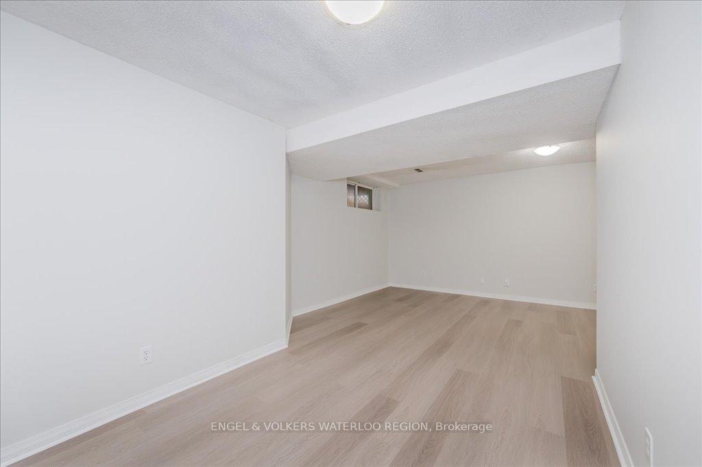 Photo 34 of 764 Zermatt Drive, Waterloo, Clair Hills — HOMEH