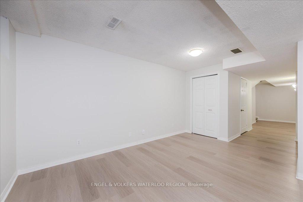 Photo 35 of 764 Zermatt Drive, Waterloo, Clair Hills — HOMEH